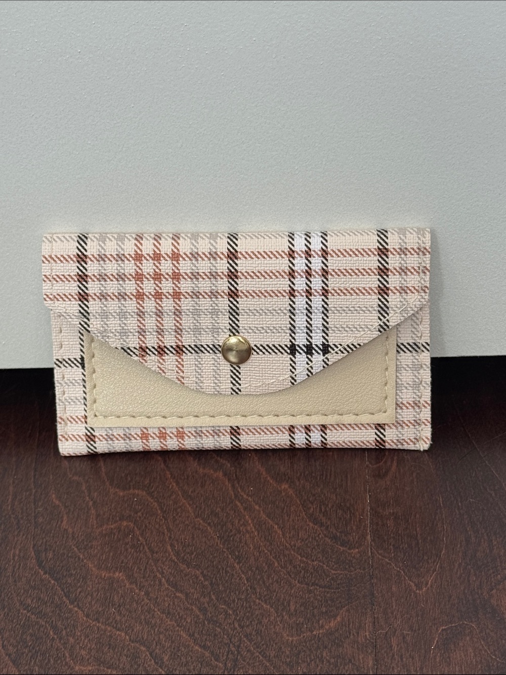 NEW Plaid Designer Inspired Card Holder Super Slim and Lightweight single button